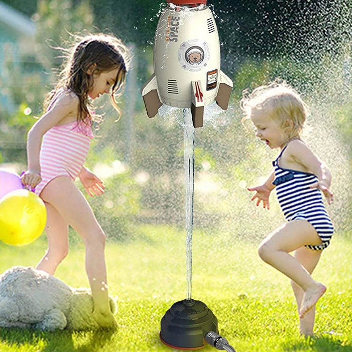 Flying Sprinkler Toy, 360-degree Rotation Outdoor Water Spray Sprinkler U2108