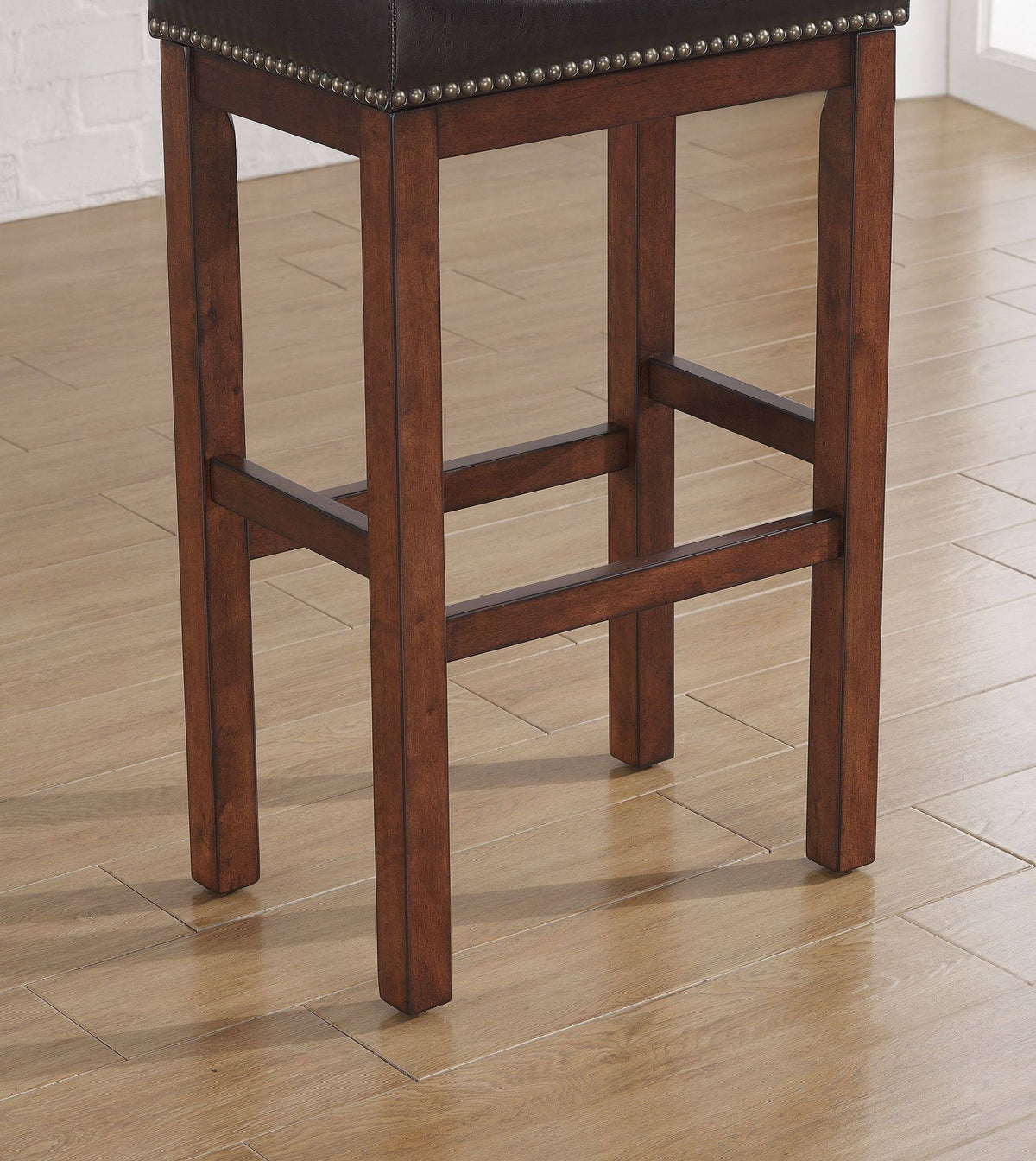 Saddle Seat Bar Stool R818