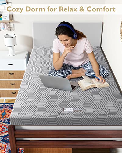 4 Inch Queen Gel Memory Foam Mattress Topper with Removable Cover W42675