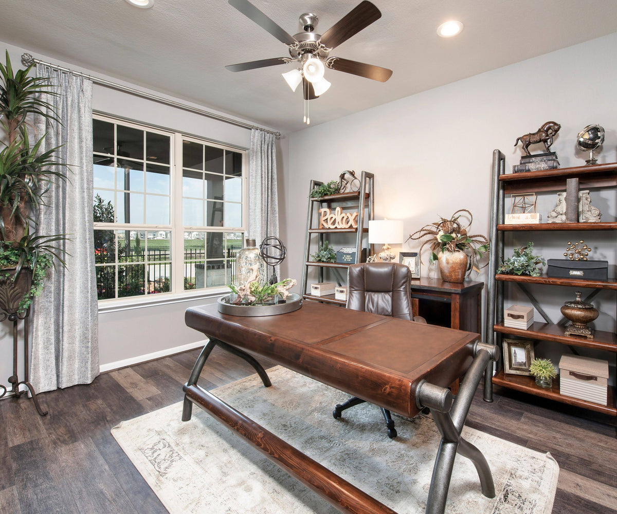 Oil Rubbed Bronze / Walnut / Pecan Ceiling Fan R9404