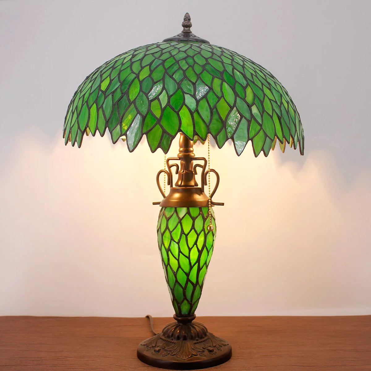 Green Stained Glass Wisteria Table Lamp O4310