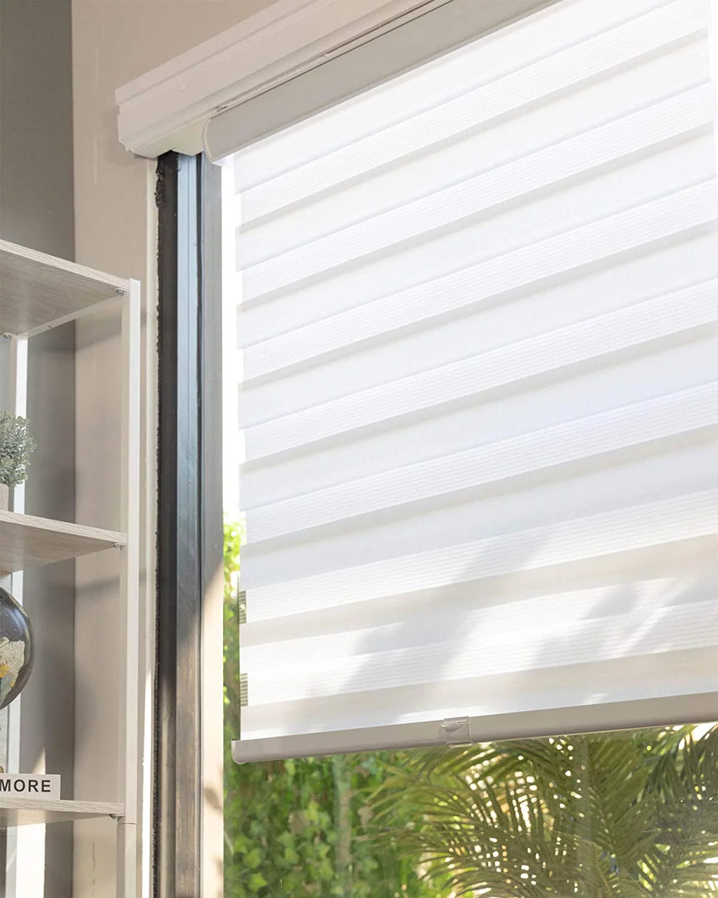 Zebra Roller Shade, Light Filtering, 45"W X 72"H R58663