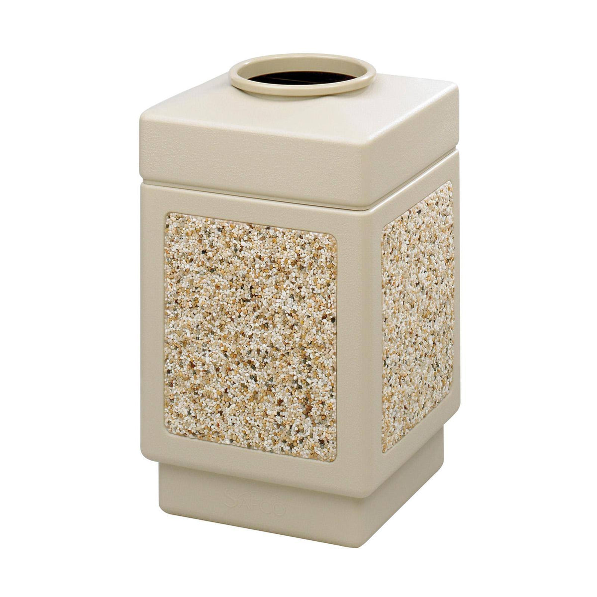 38 gal Outdoor Plastic Trash Can R941877
