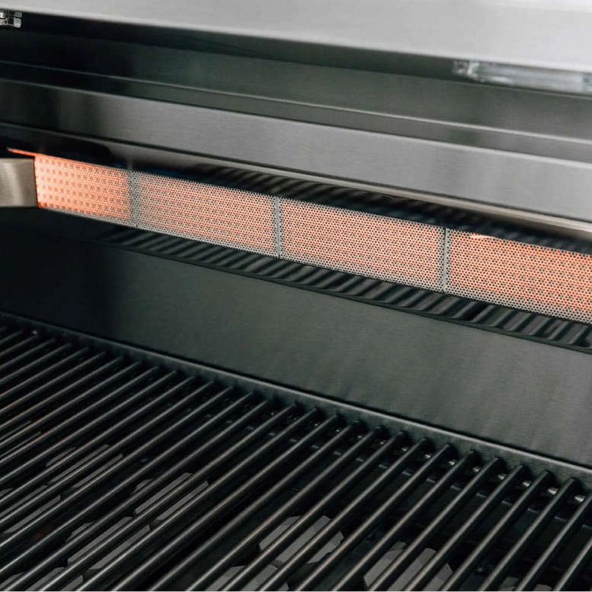36-Inch 3-Burner Built-In Natural Gas Grill With Stainless Steel Burners & Rotisserie E13729