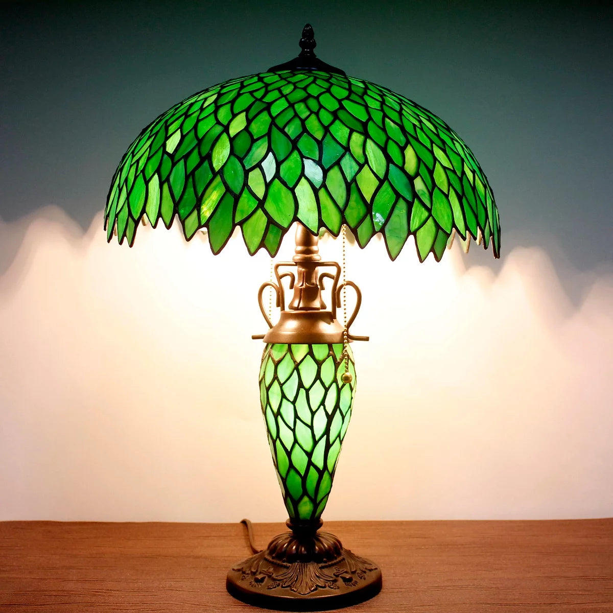 Green Stained Glass Wisteria Table Lamp O4310