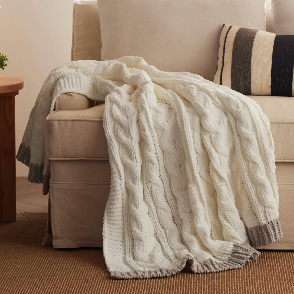 Chenille Chunky Knit Throw Blanket B556814