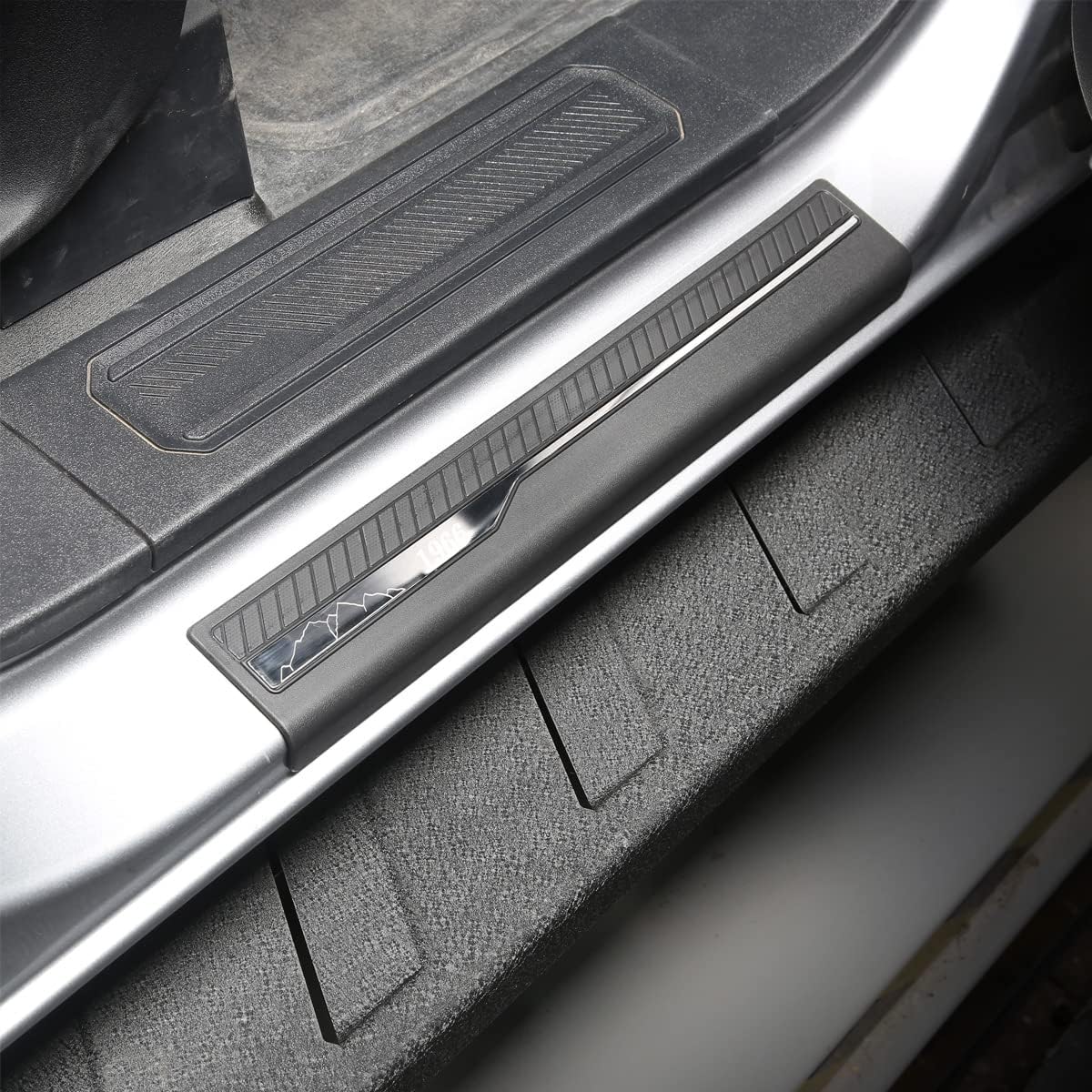 Door Sill Guards Entry Sill Plate Protection 4Pcs/Set ABS Plastic Pack of 2 L43626