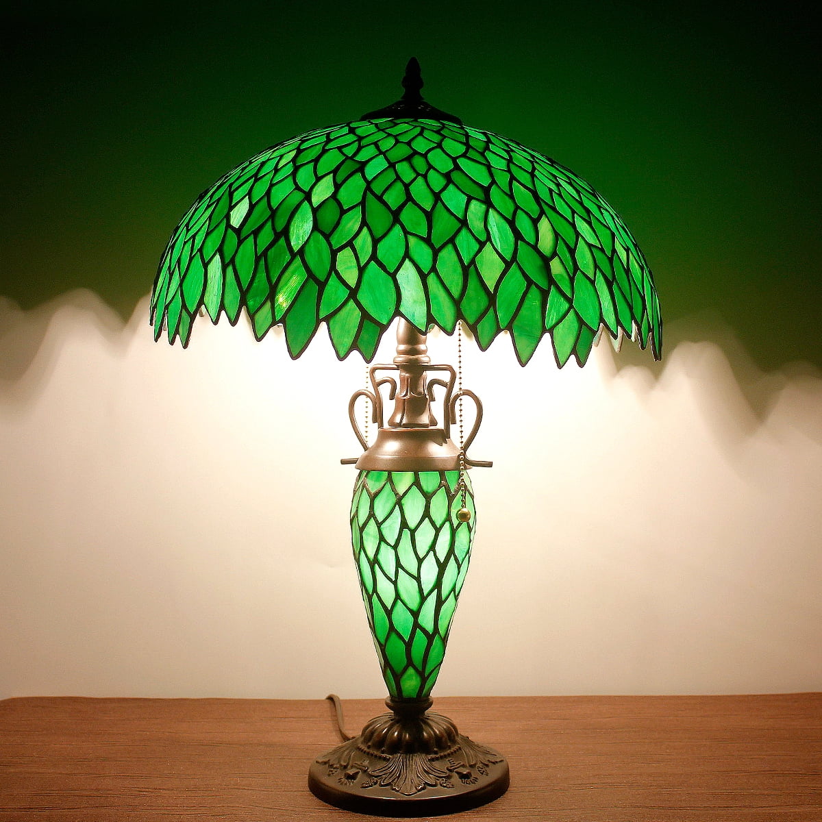 Green Stained Glass Wisteria Table Lamp O4310