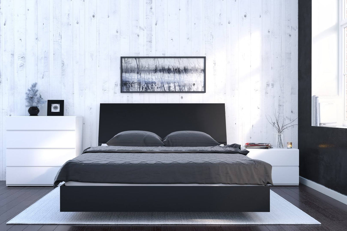Black u0026 White Queen Size Bedroom Set Z235272