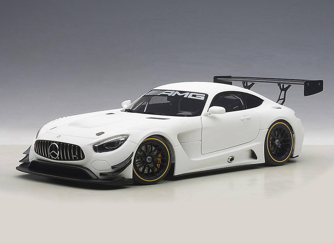 White Composite Model Car 24cm R1561