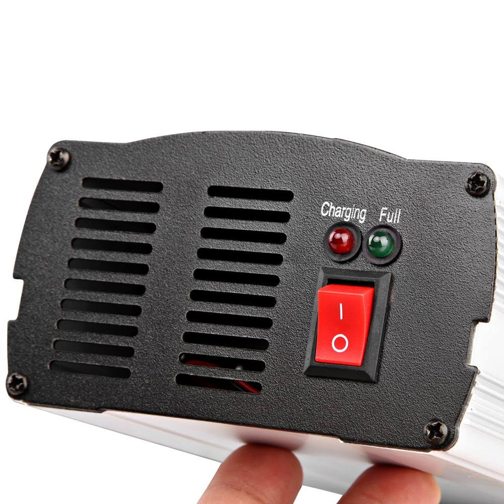 12V 20 Amp Battery Charger Z69627