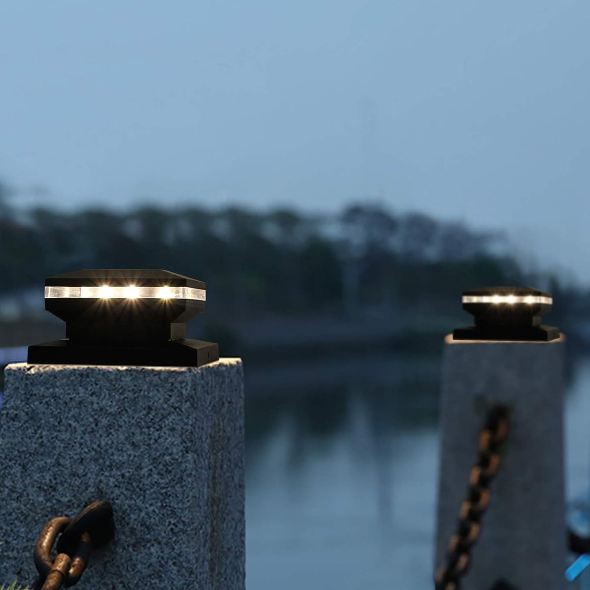 Waterproof Solar Post Cap Lights 4 Packs R717232