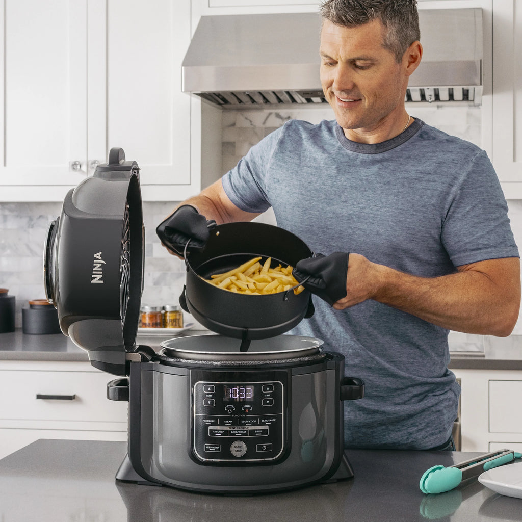 8-in-1 6.5-Quart Pressure Cooker W4073