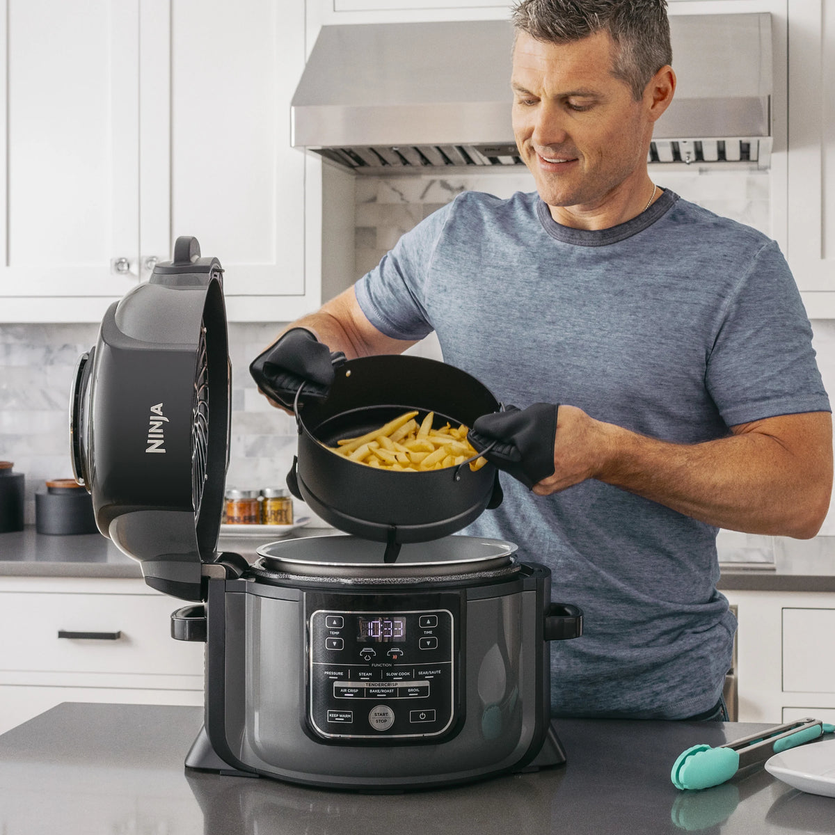8-in-1 6.5-Quart Pressure Cooker W4073