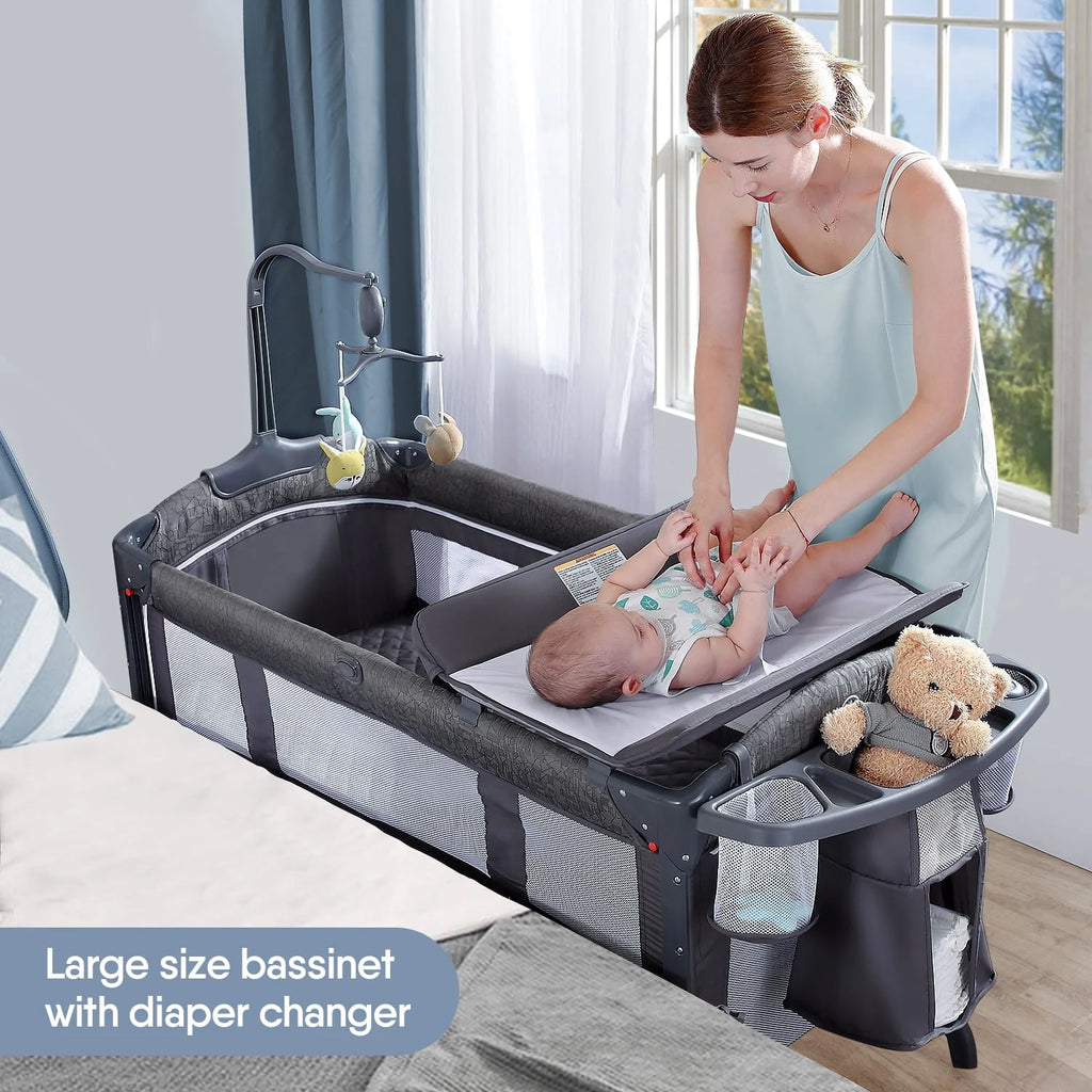 Infant Bedside Sleeper Bassinet with Wheels E8718