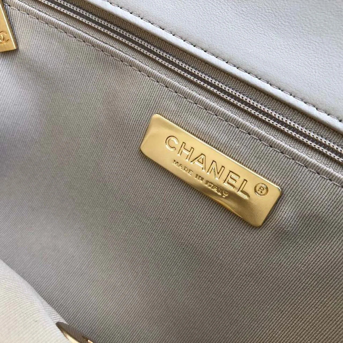 Beige Flap Bag Z89148