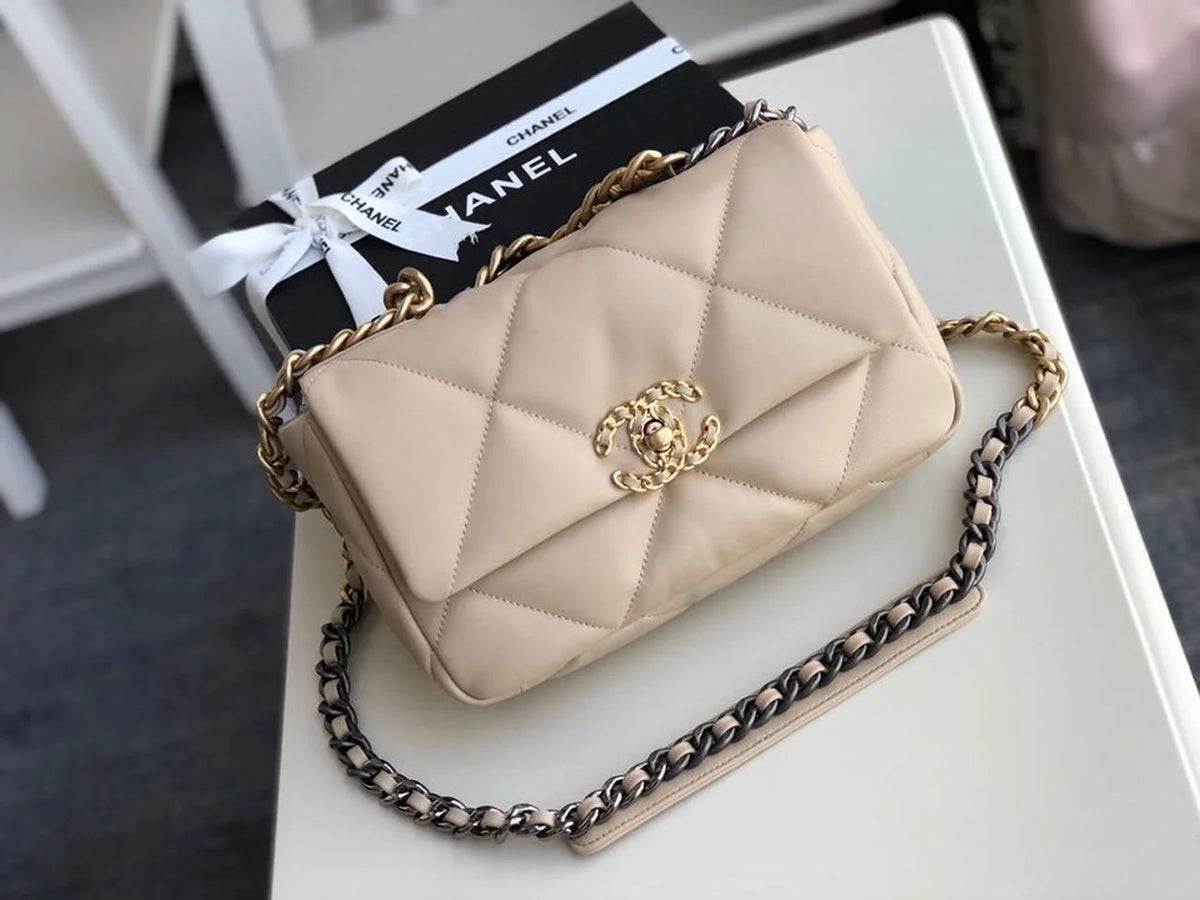Beige Flap Bag Z89148