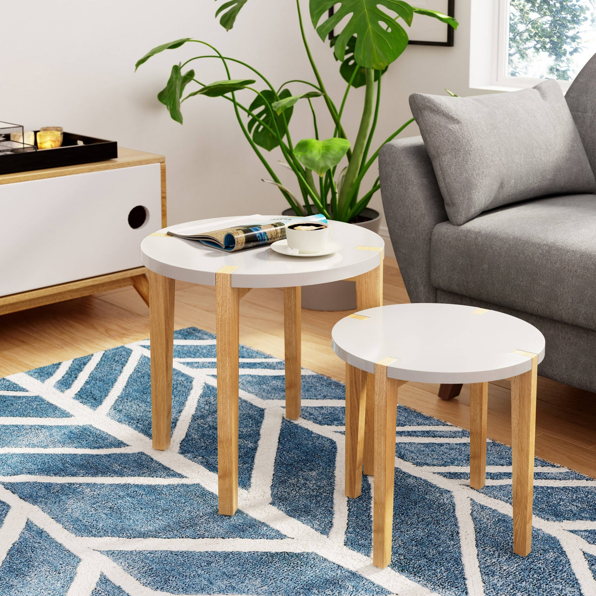 White Oak Round Nesting Side Tables (Set of 2) R317907